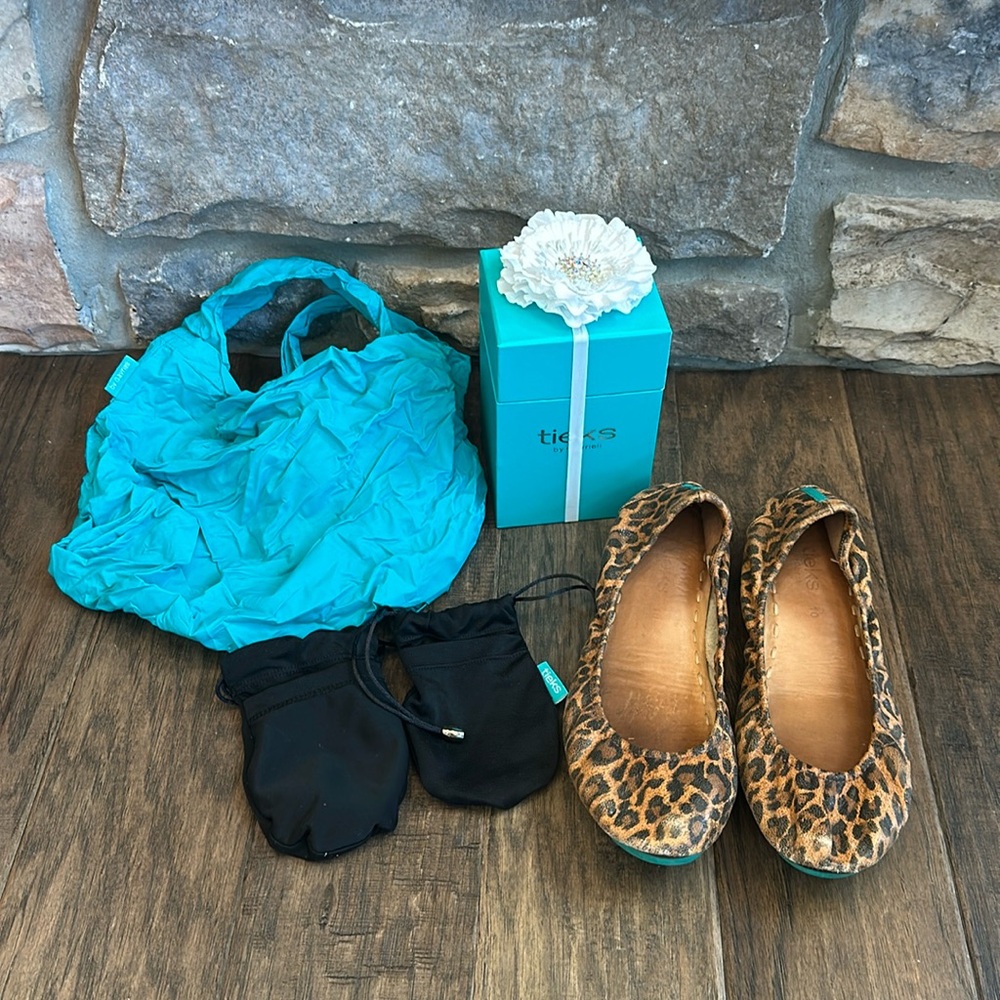 🐆GUC! Leopard Tieks 🐆